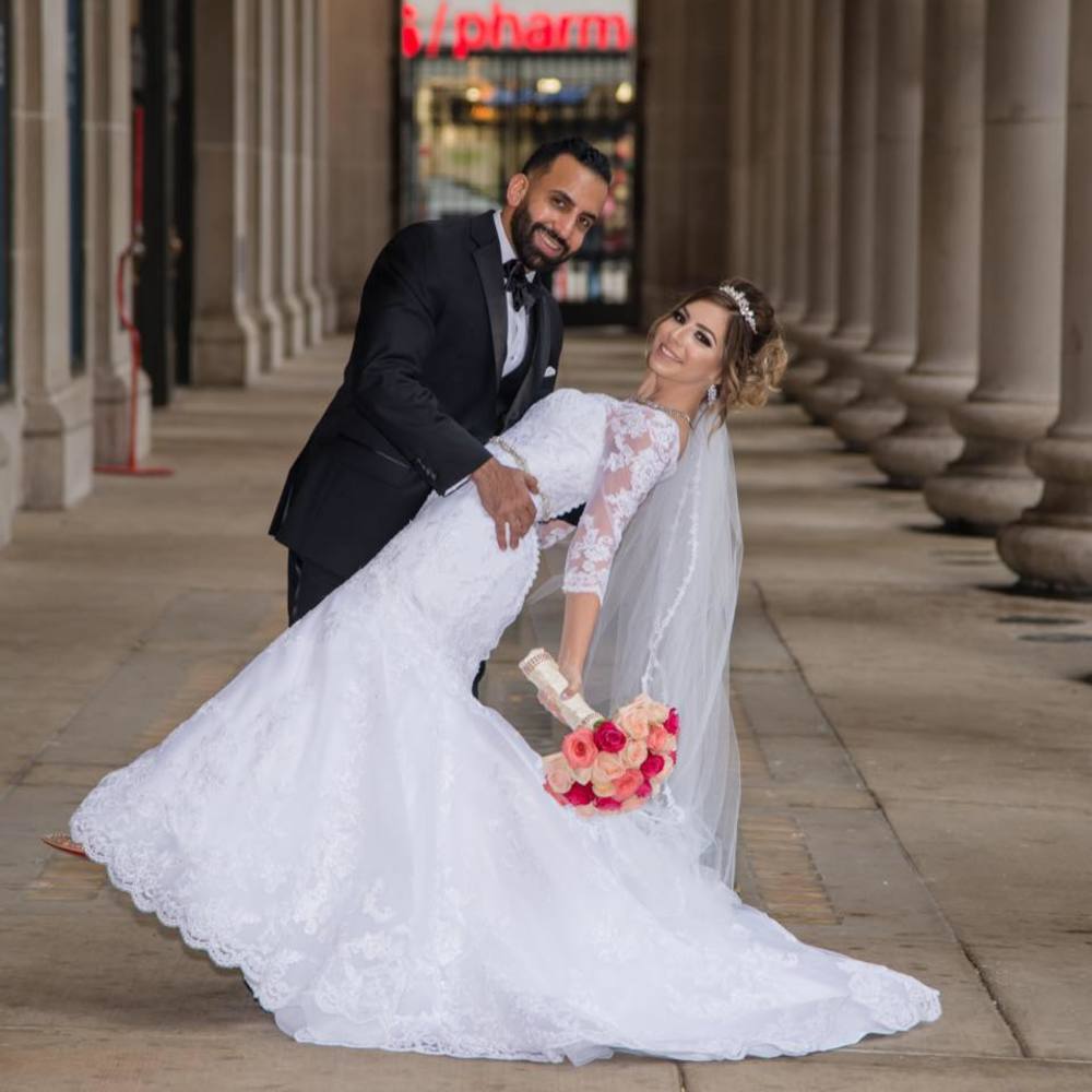 Meet your Posher, Enas